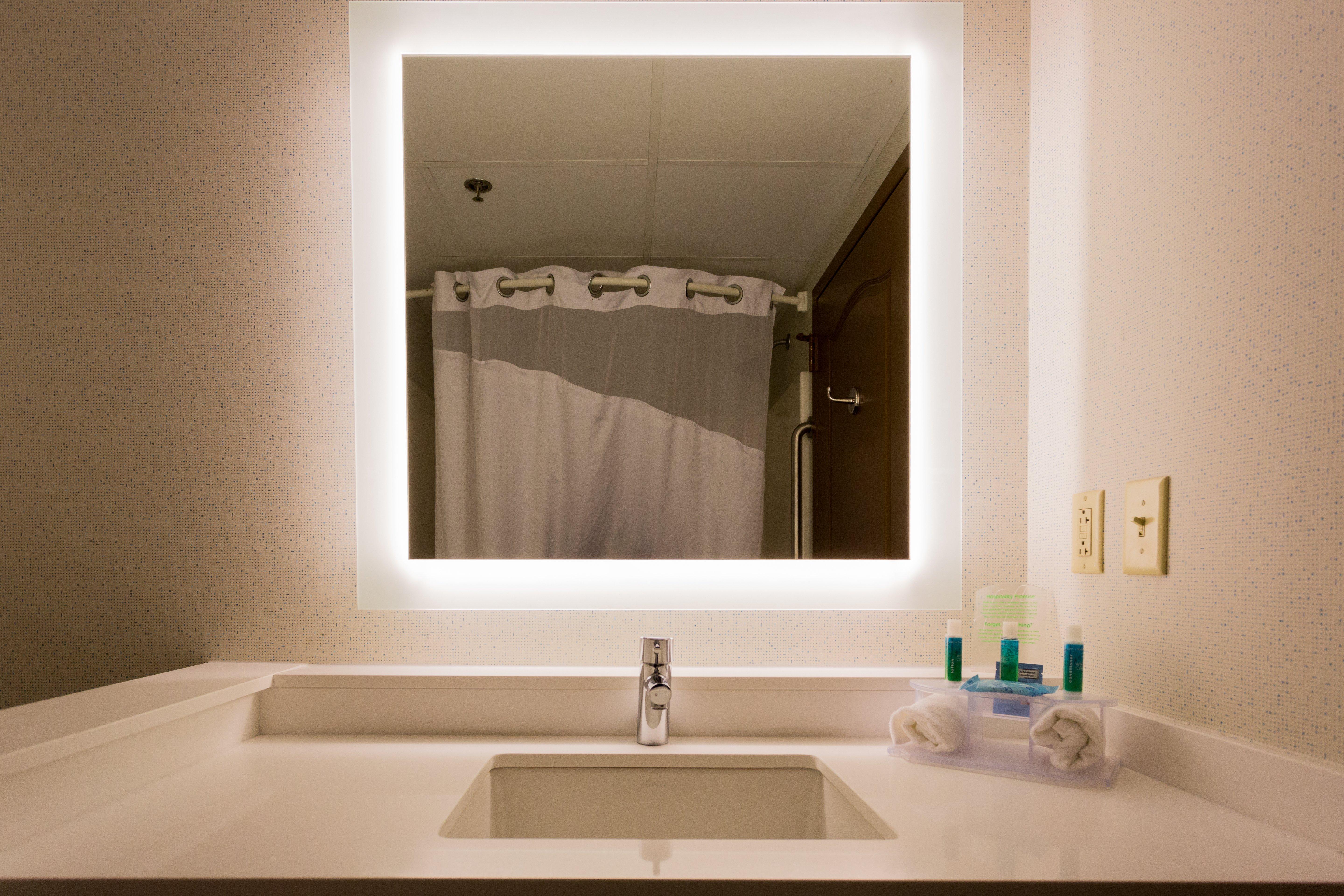 Holiday Inn Express Hotel & Suites Reading By Ihg Bagian luar foto