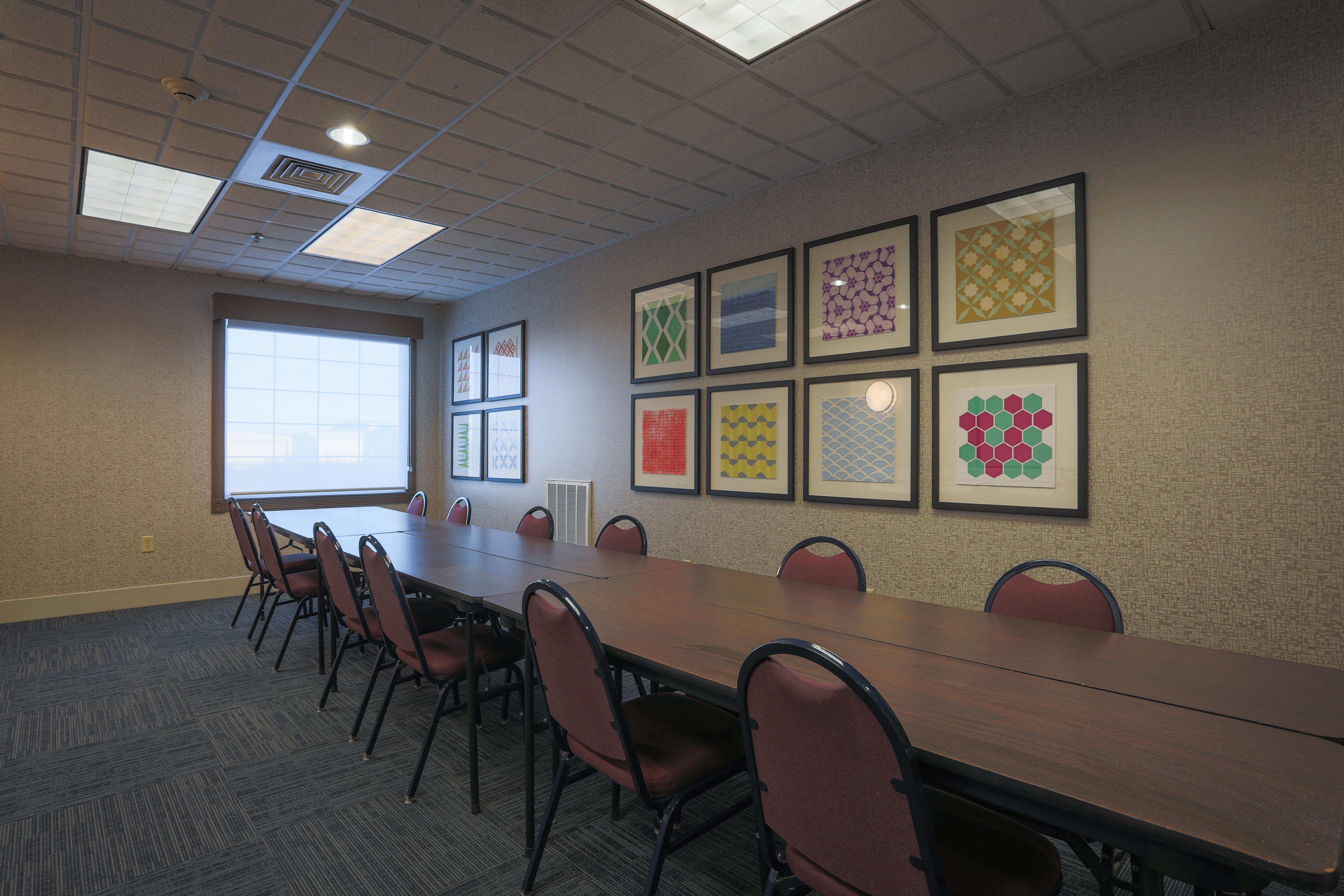 Holiday Inn Express Hotel & Suites Reading By Ihg Bagian luar foto