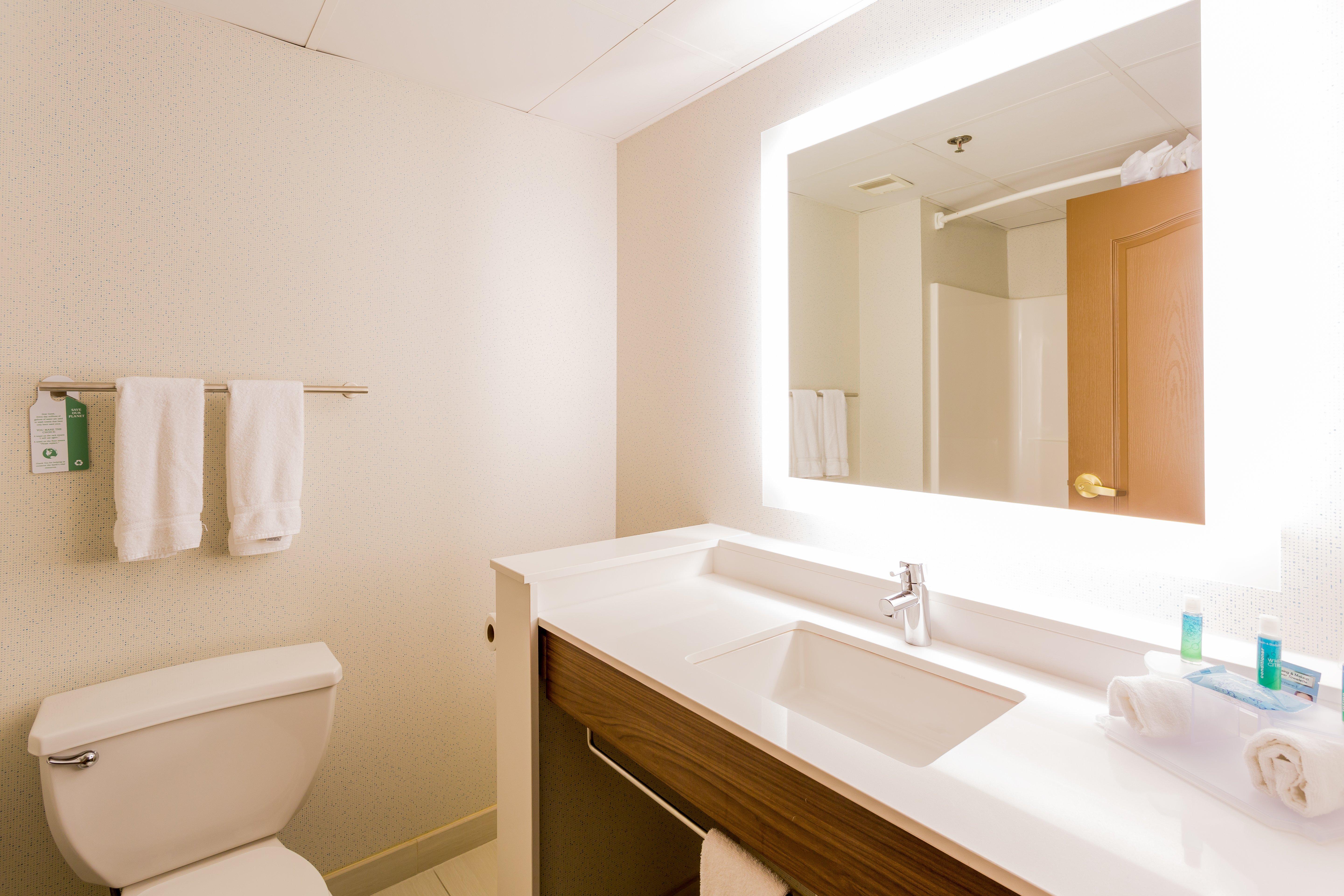 Holiday Inn Express Hotel & Suites Reading By Ihg Bagian luar foto