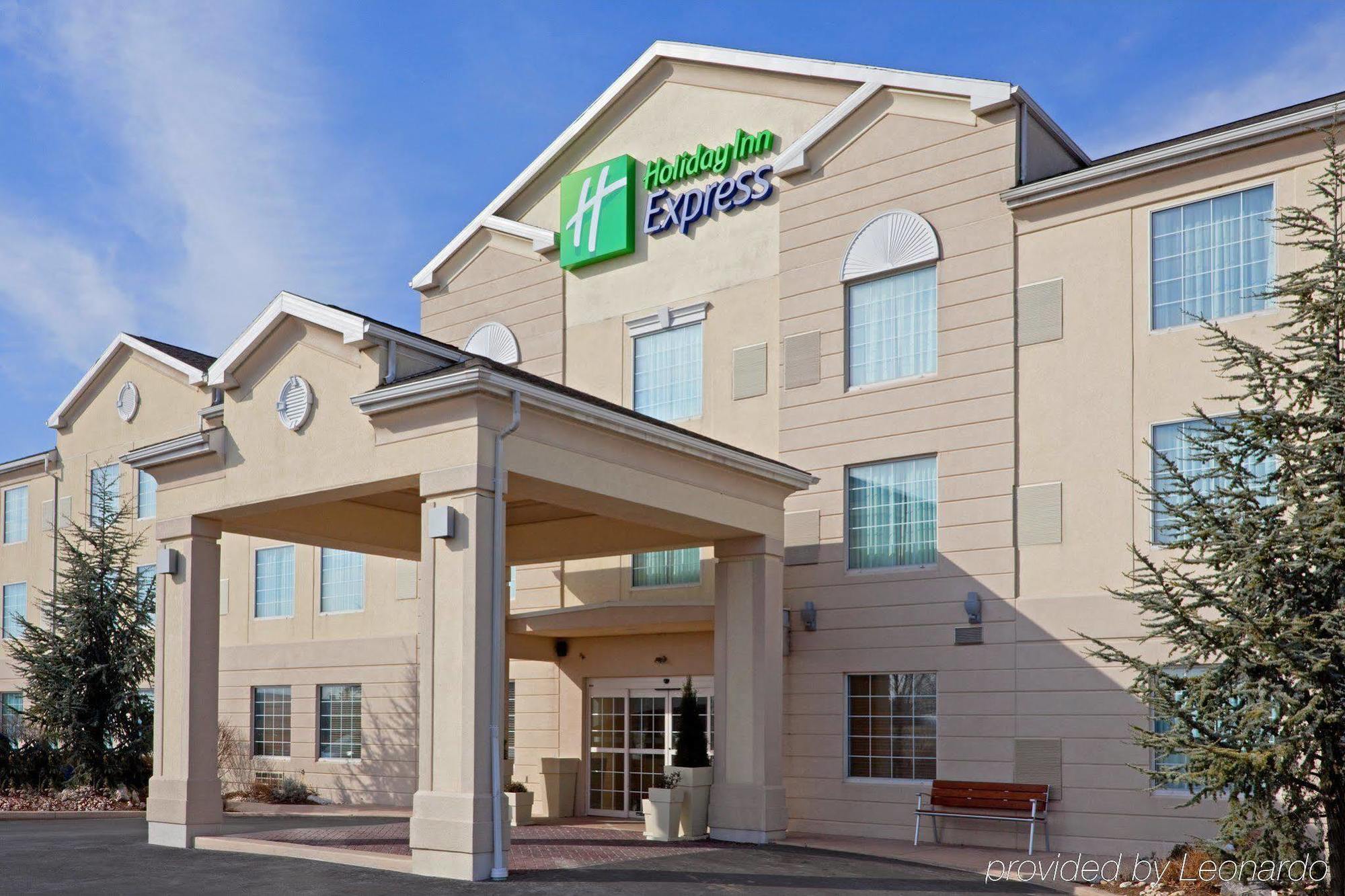 Holiday Inn Express Hotel & Suites Reading By Ihg Bagian luar foto